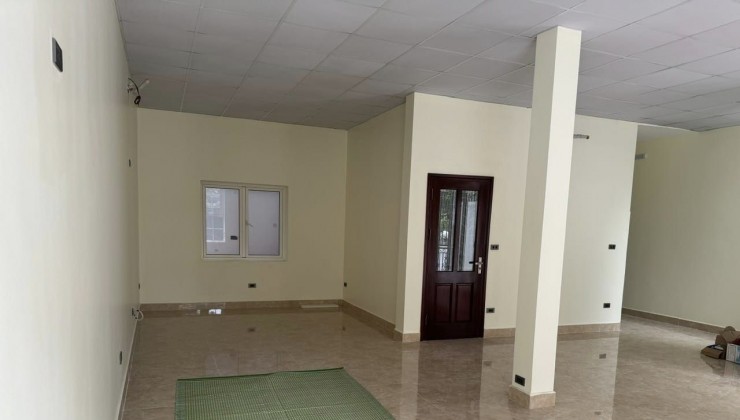 Cho thuê Biệt thự Võ Chí Công, Xuân La,Tây Hồ, Hà Nội. 5 tâng, 131m, MT 8,5m Giá 80 triệu